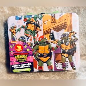 Teenaged Mutant Ninja Turtles 48pc Puzzle in Collectible Lunch Tin Box